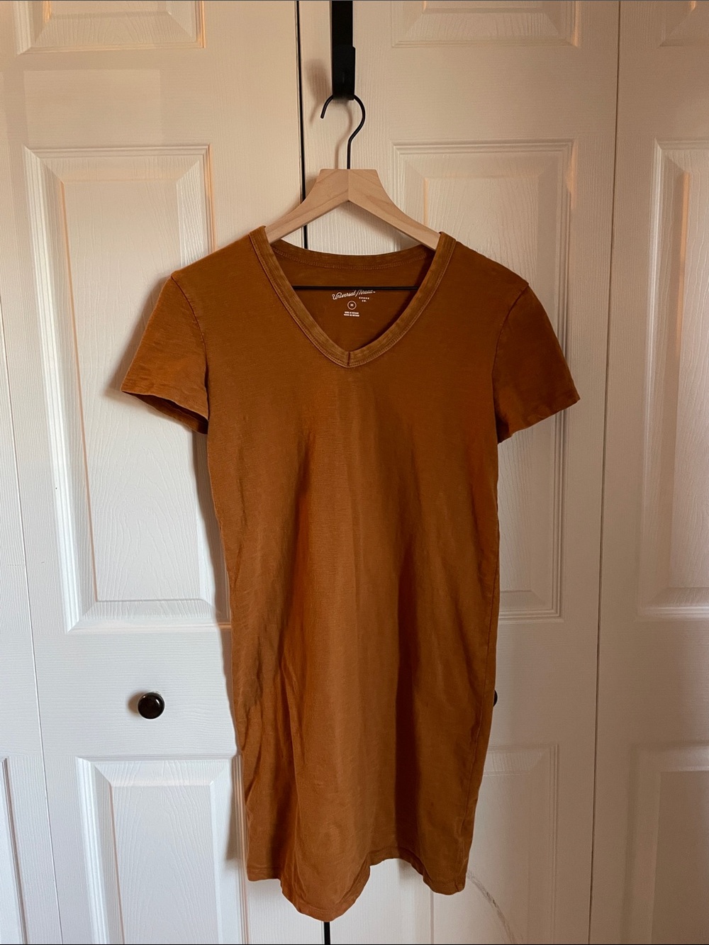 Universal Thread V-Neck Short Sleeve Dress in Rust